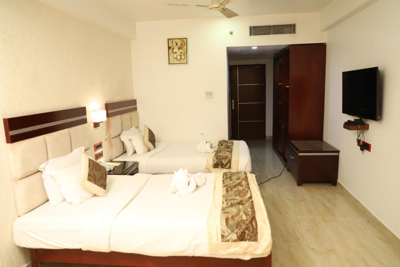 Republic Hotel Patna  Luaran gambar