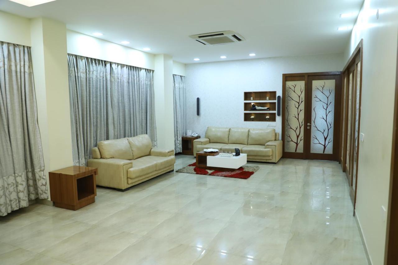 Republic Hotel Patna  Luaran gambar