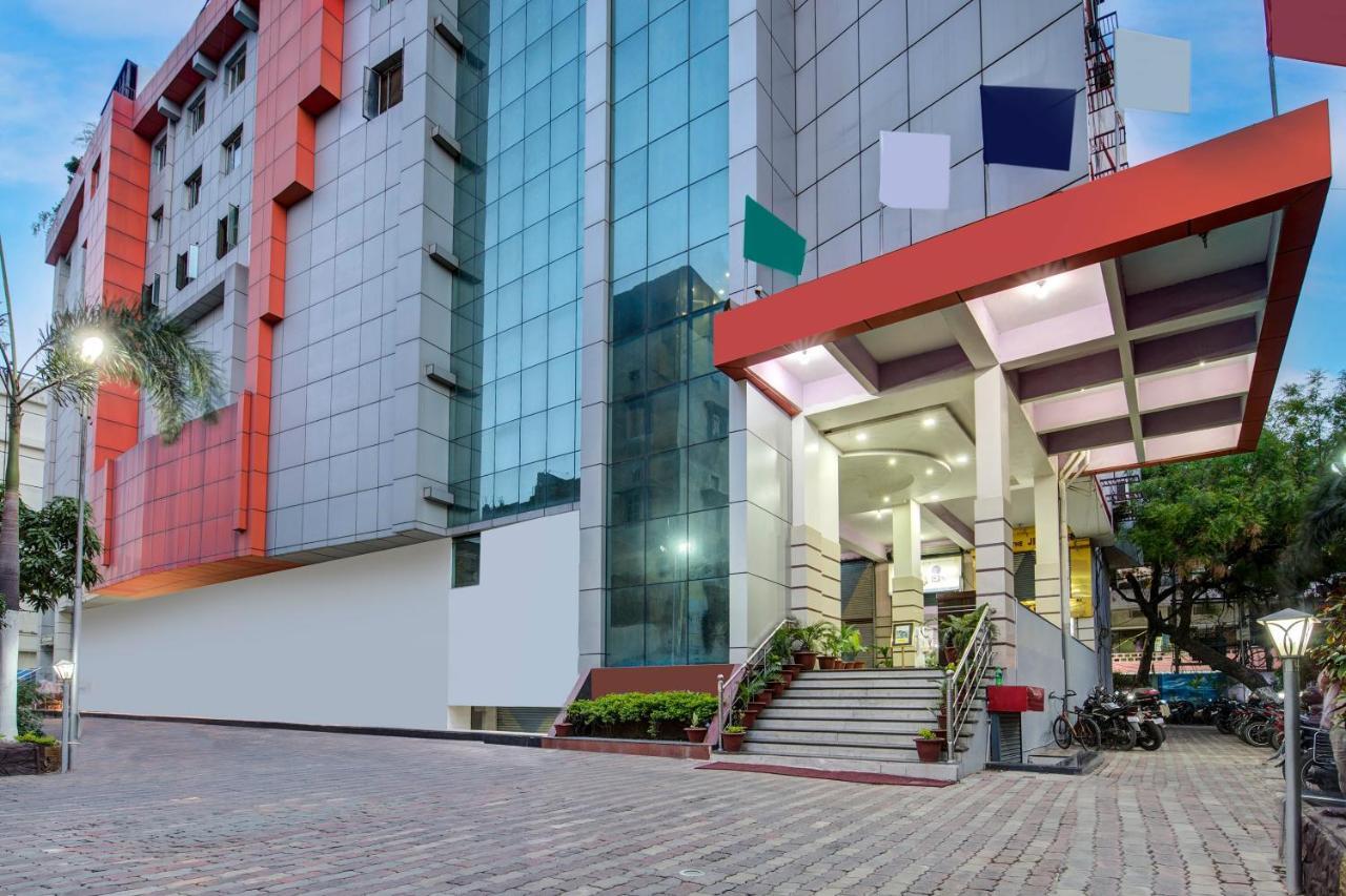Republic Hotel Patna  Luaran gambar