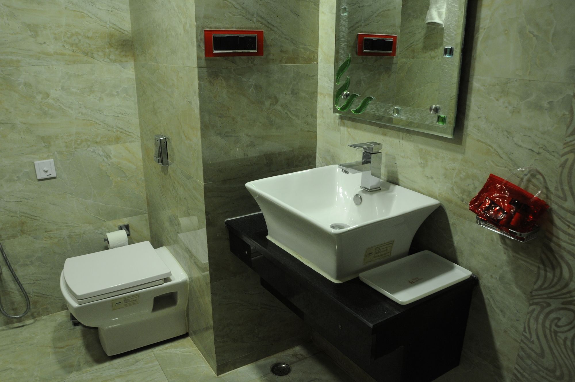 Republic Hotel Patna  Luaran gambar